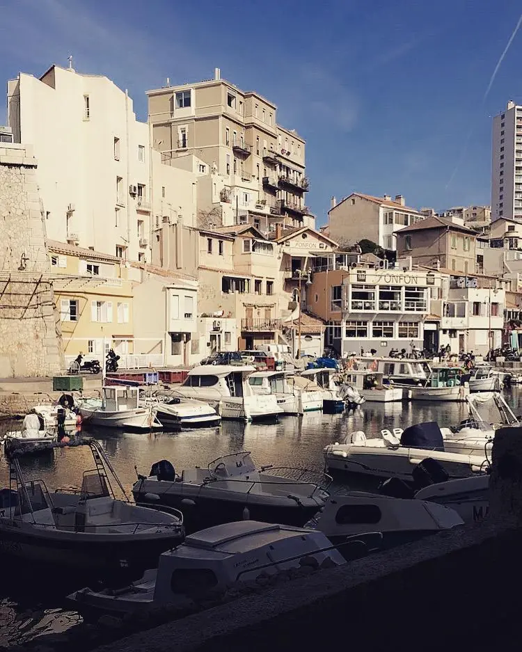 Häuser und Boote des Vallon des Auffes